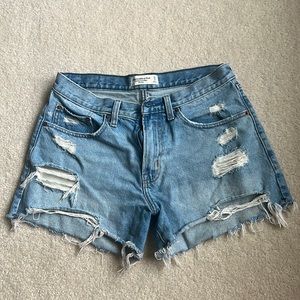Abercrombie jean shorts so CUTE